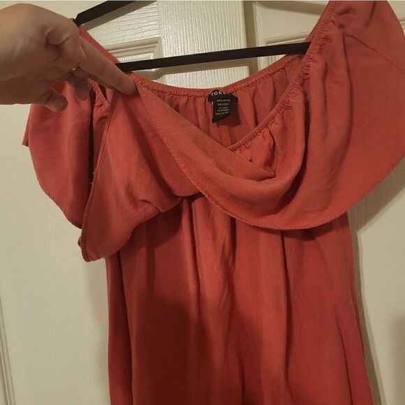 Torrid coral off shoulder blouse - Picture 2 of 5